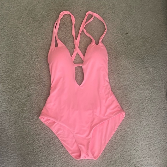 Coral colored one piece 🌺 - Picture 4 of 4